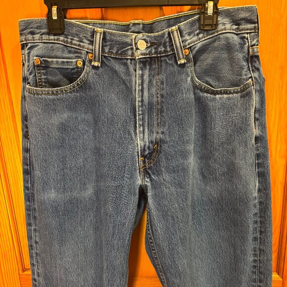 Levi's Men's 550 Relaxed Fit 34 x 34 Denim Jeans - Picture 3 of 16